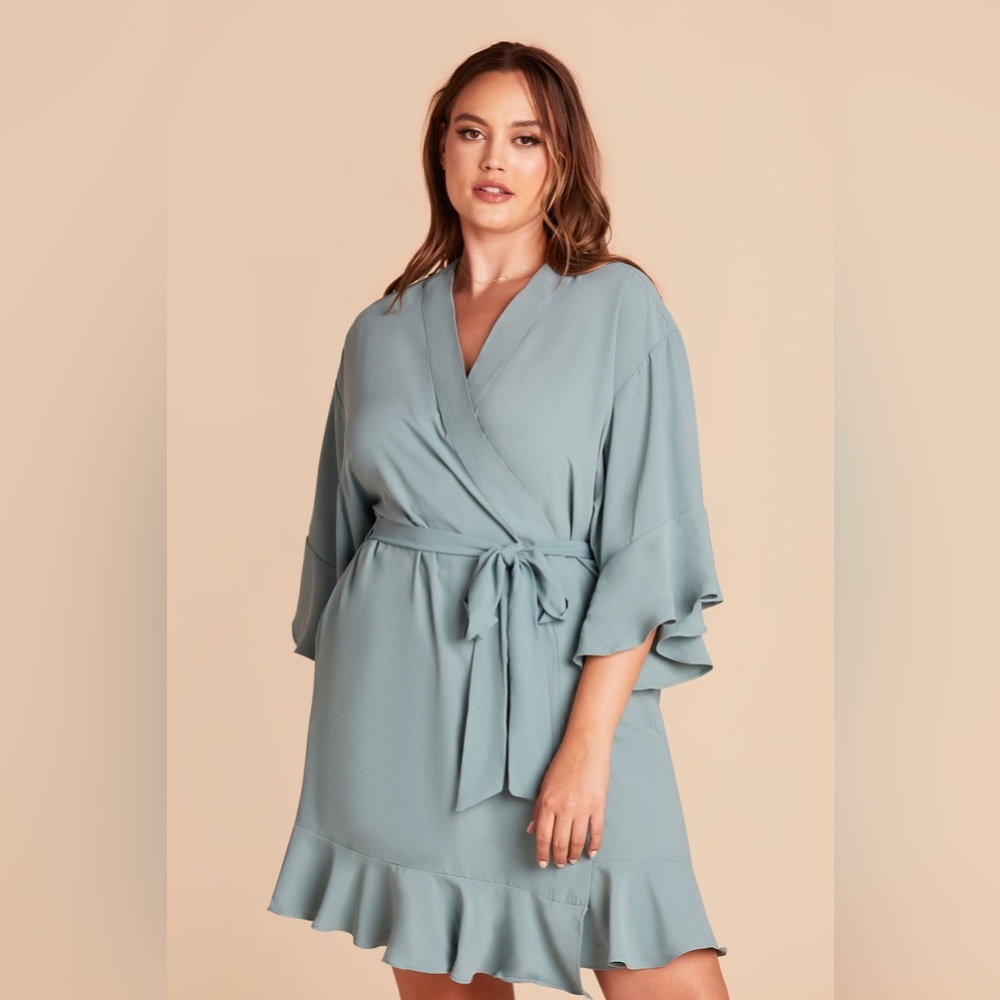 Birdy Grey Bridesmaid Robe Sage M/L Embroidered NWT Soft Tie Waist Lounge